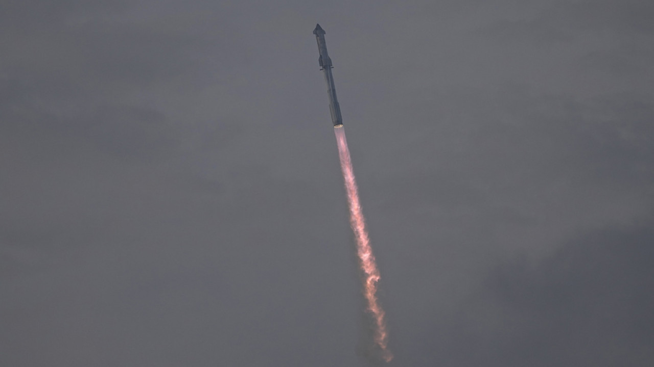 ap spacex starship launch.jpg