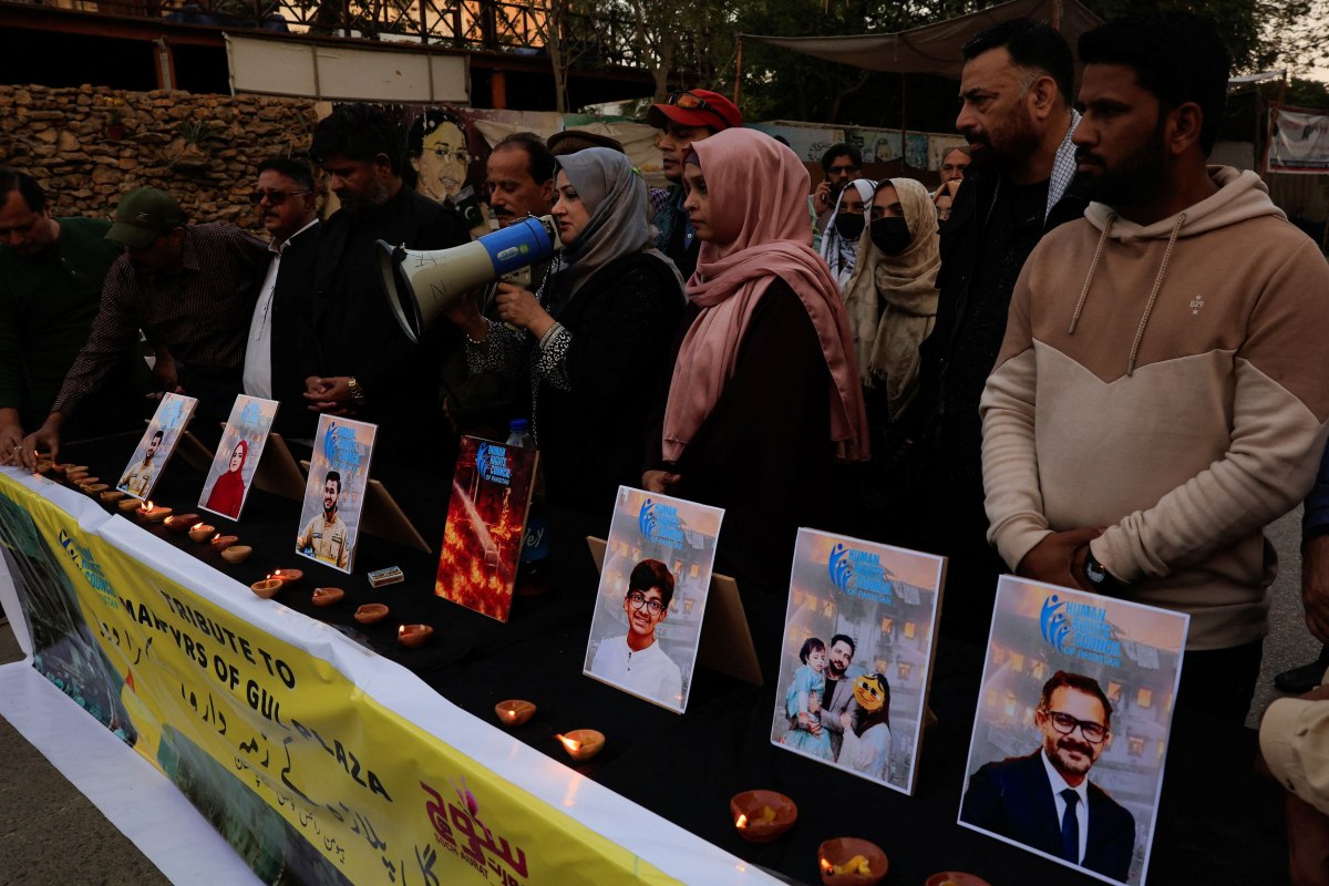 pakistan fire 1200x800 1.jpg