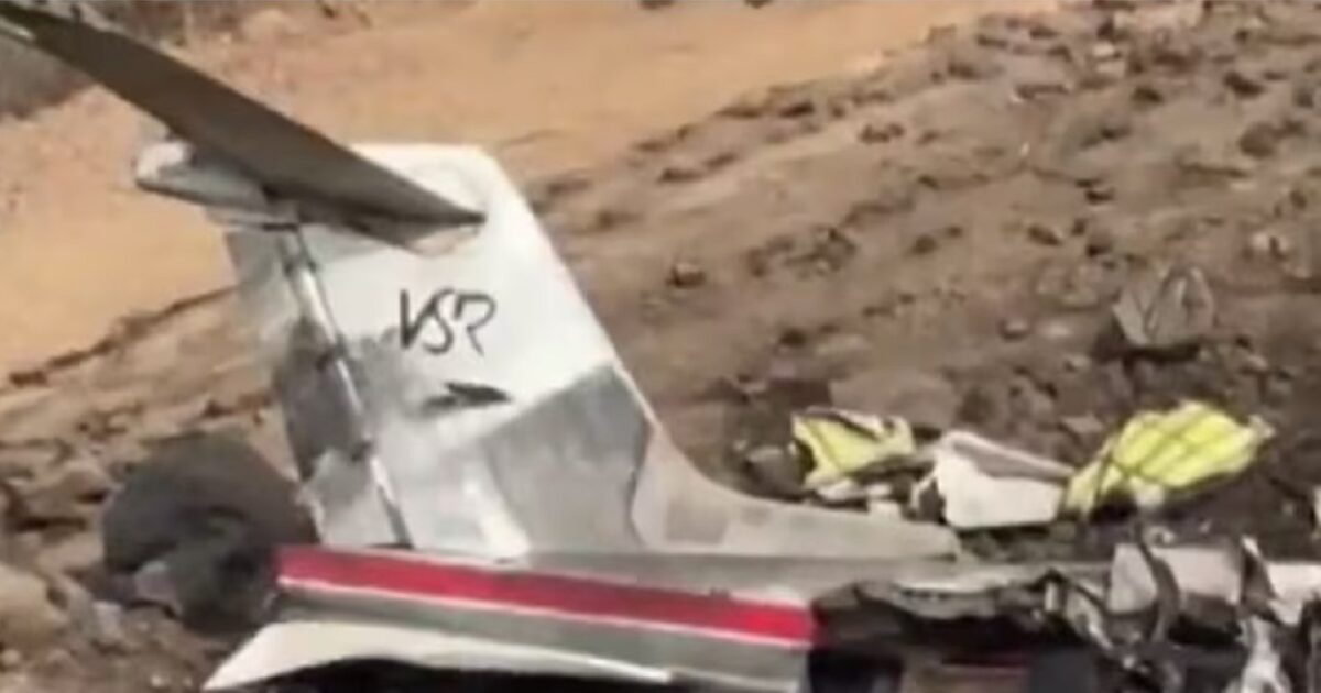 colombia airplane 1200x630.jpg