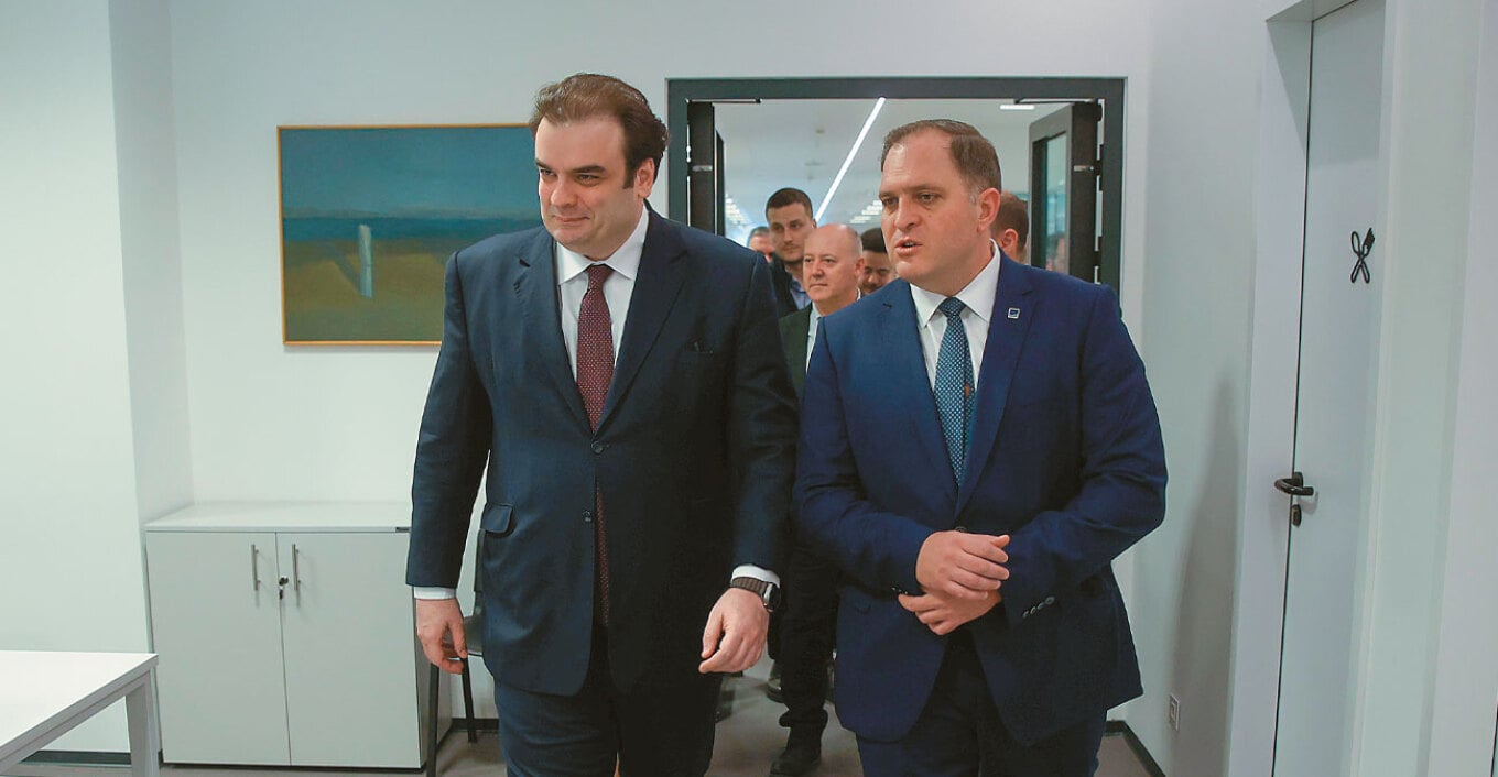 d e o s maketa 2.jpg