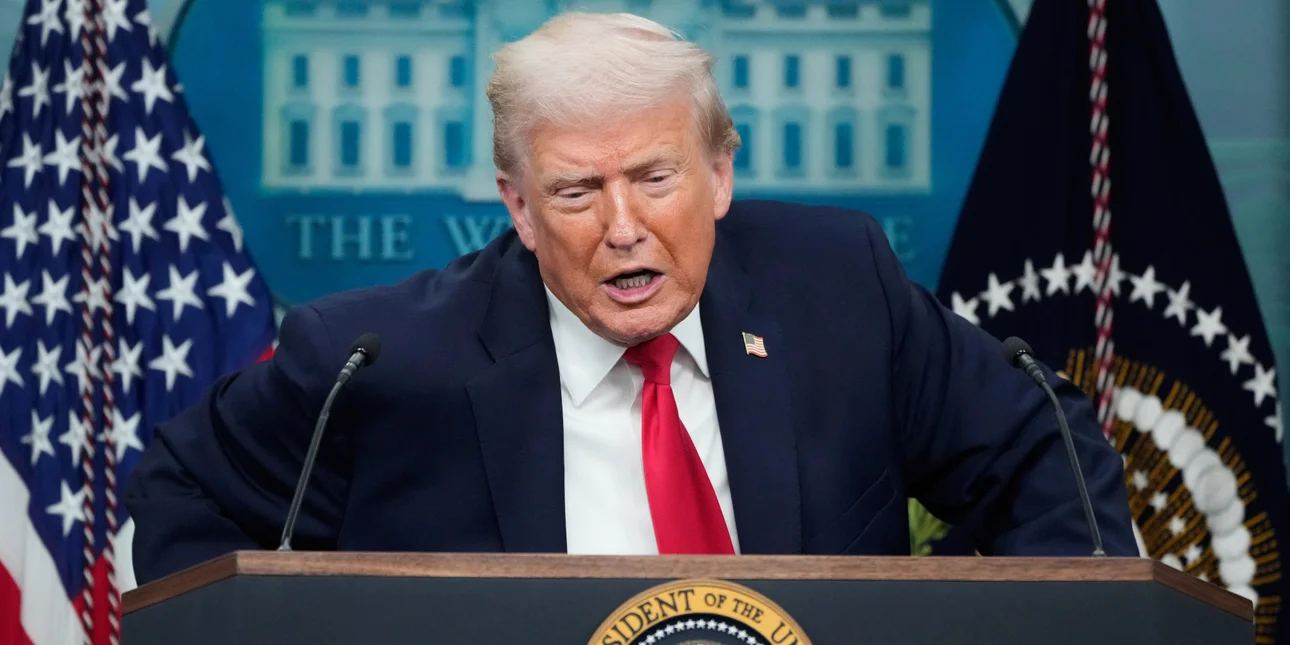 donald trump synentefxi typou gernei mprosta apeilitika 2026 01 20.jpg.webp.webp