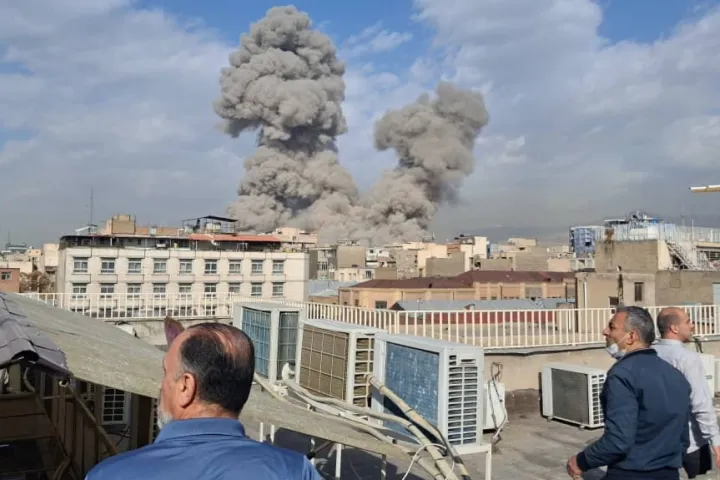 iran epithesi.png.webp.webp