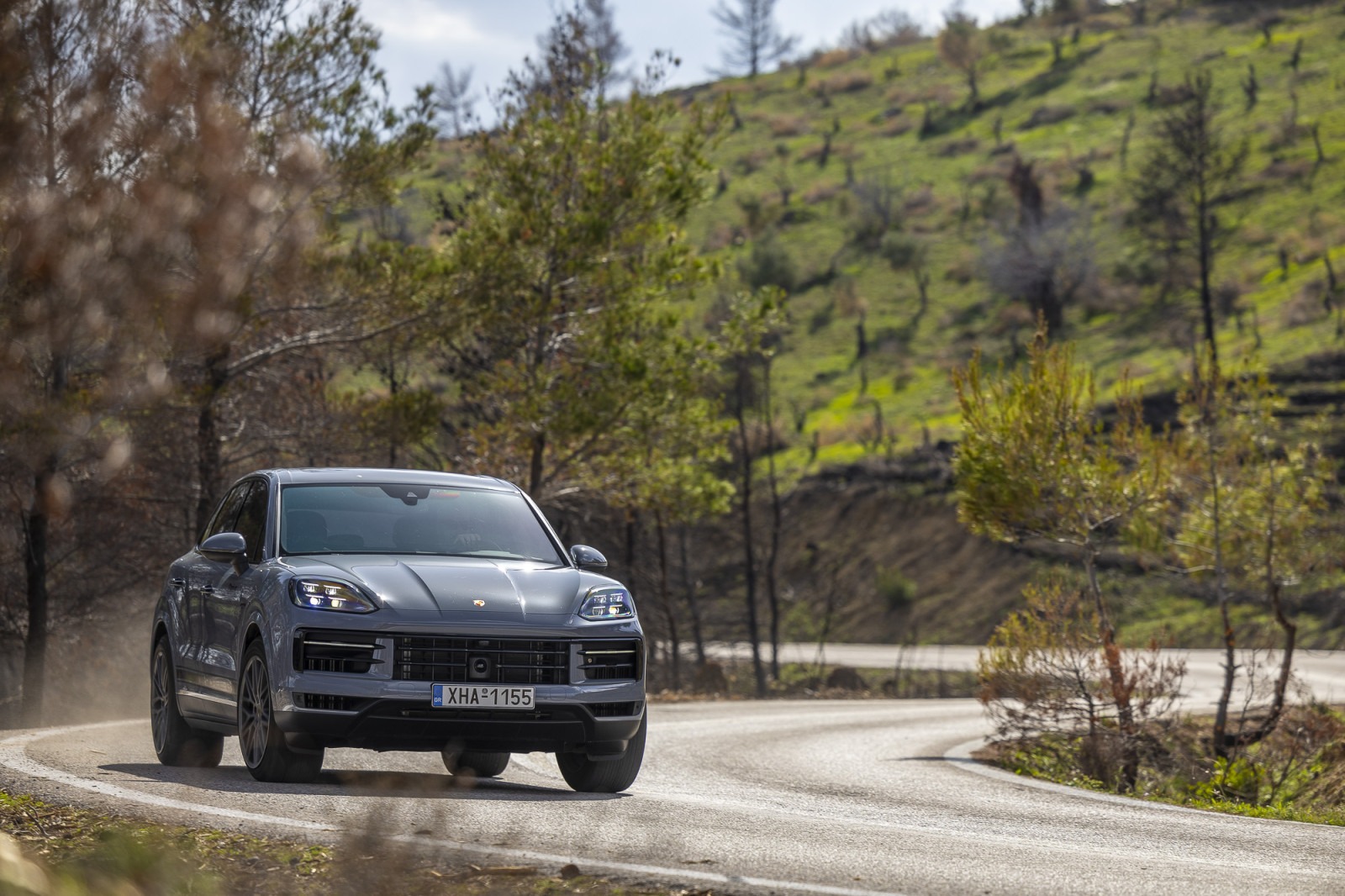 porsche cayenne e hybrid21.jpg