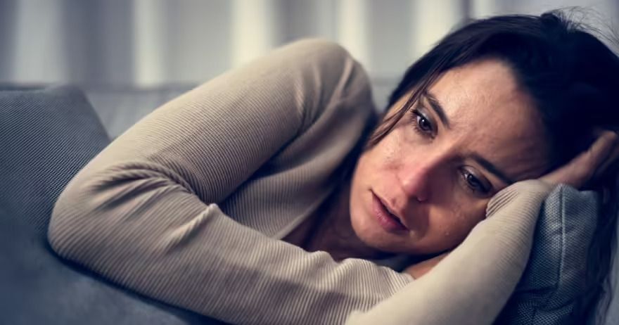 454871 to ypoulo teras tis katathlipsis ta sybtomata stis gynaikes kai o tropos antimetopisis.jpeg