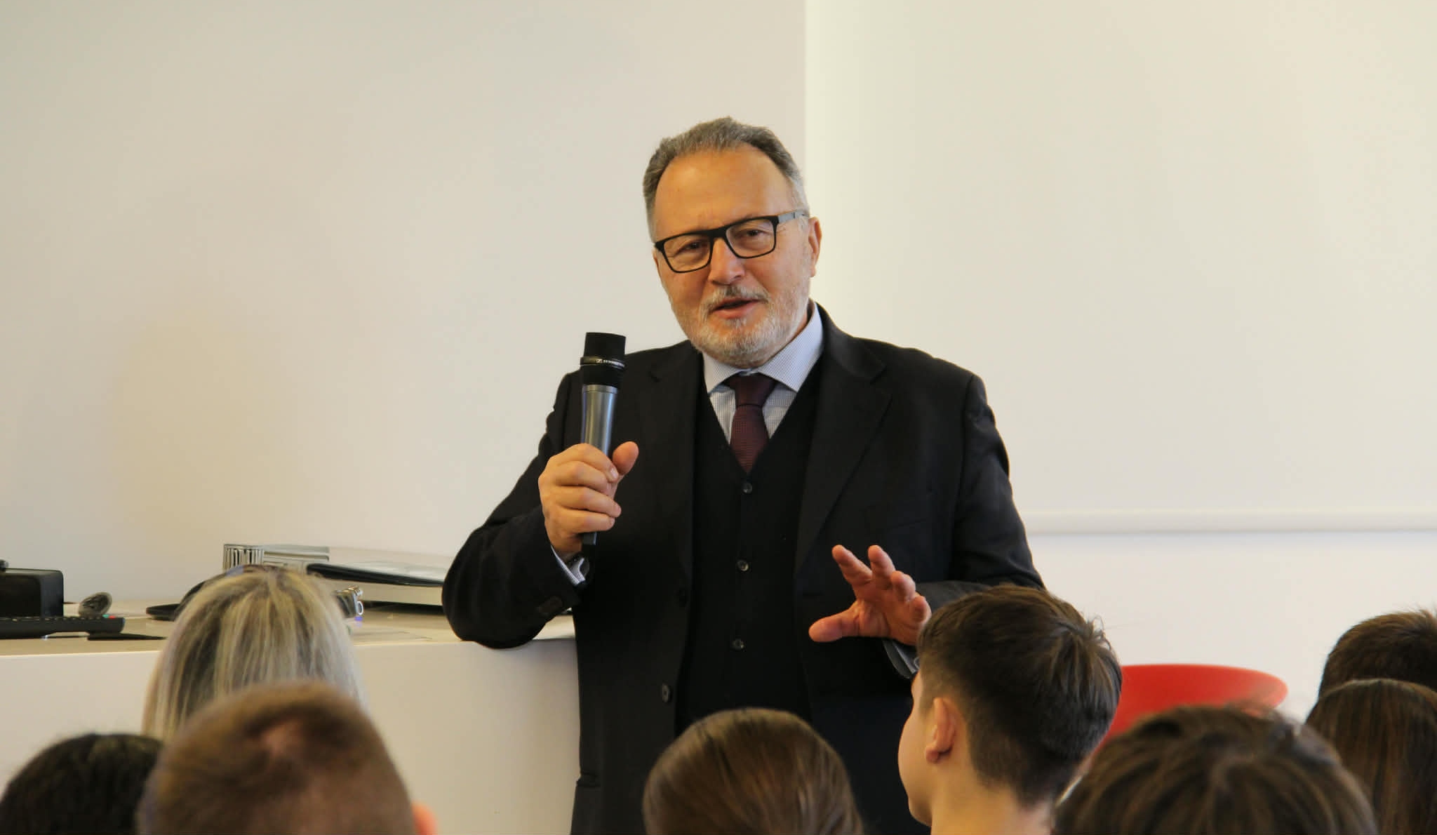 korinthios italy.jpg