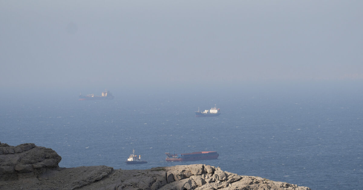 ran crisis oman hormuz 1 1200x630.jpg