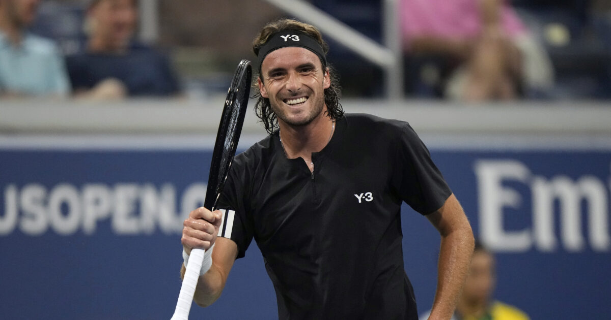 tsitsipas 3 1200x630.jpg