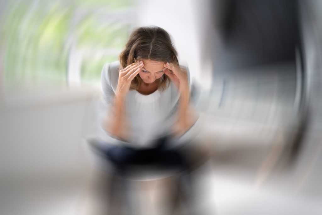 455396 ilingos ti ton prokalei kai pote borei na schetizetai me imikrania i elleipsi vitaminon.jpg