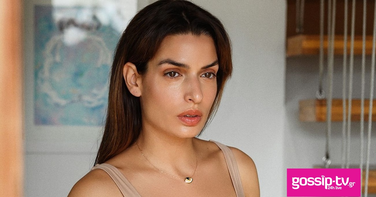 photo shared by tonia sotiropoulou on october 10 2024 tagging @intimissimiofficial. mporei na einai eikona 1 atomo pitzames kai mesofori. og.jpg
