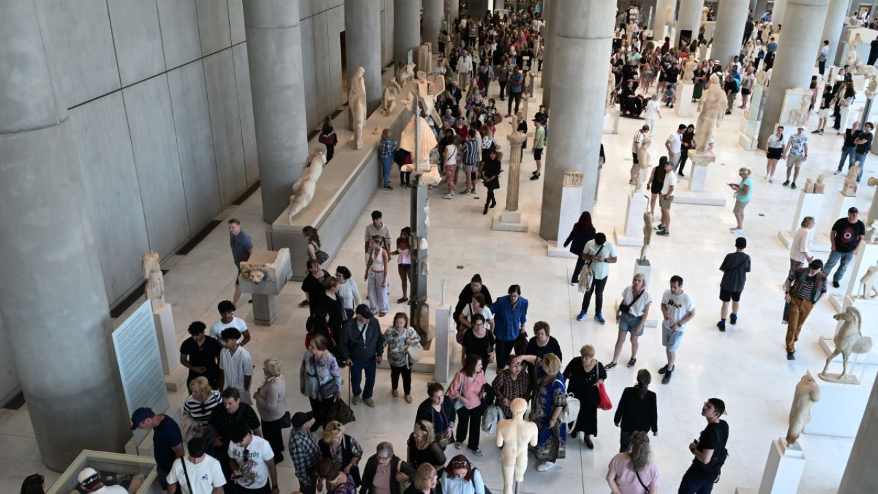 acropolis museum euro.jpg