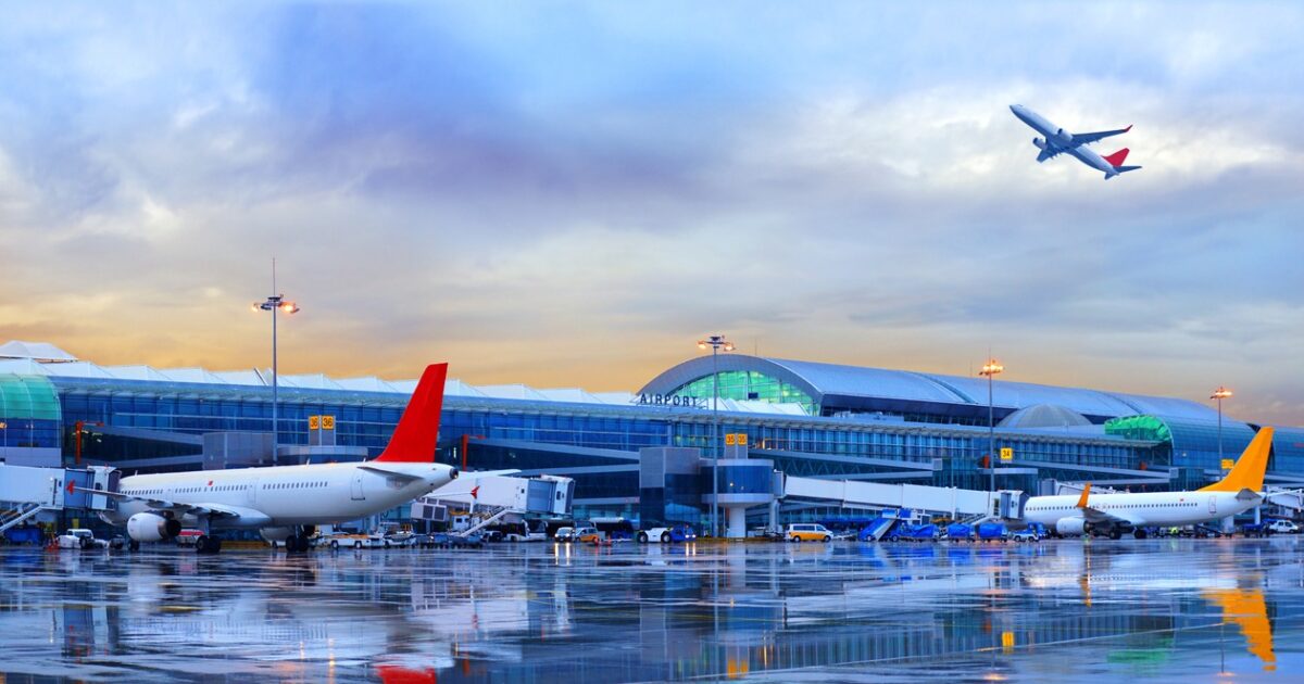 airplanes 497417426 1200x630.jpeg