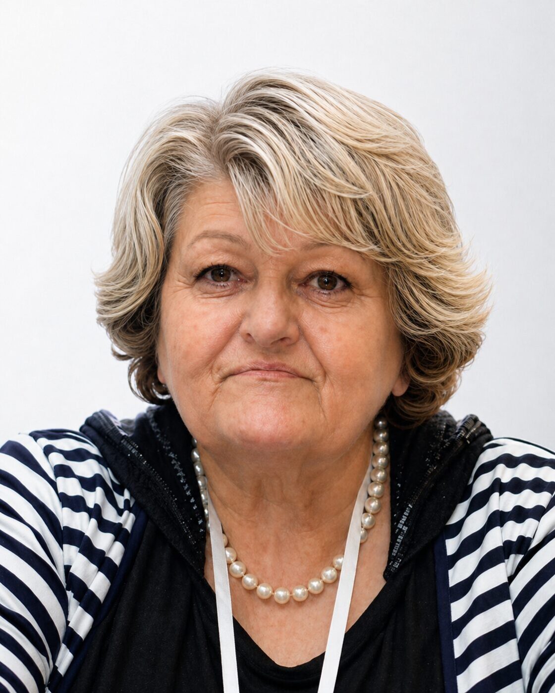 karageorgiou 1120x1400.jpg