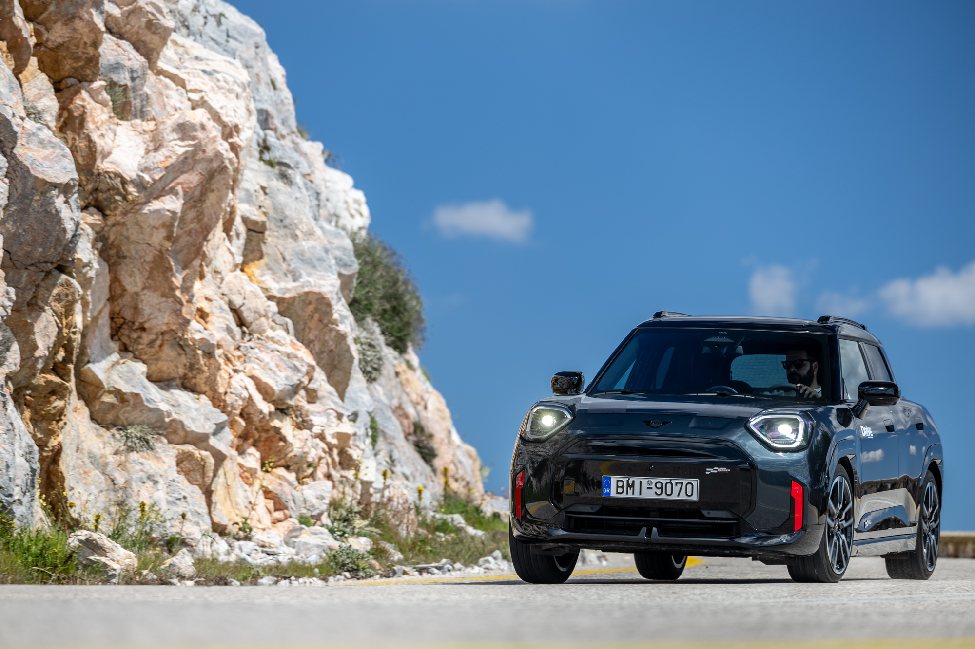 mini aceman jcw m.y.2026 28.jpg