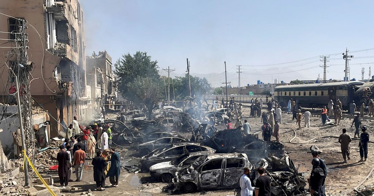 pakistan treno2 1200x630.jpg