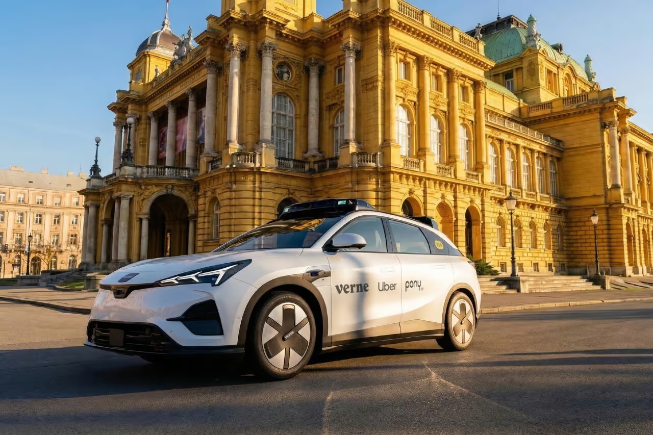 robotaxi verne zagreb 1 0.jpg