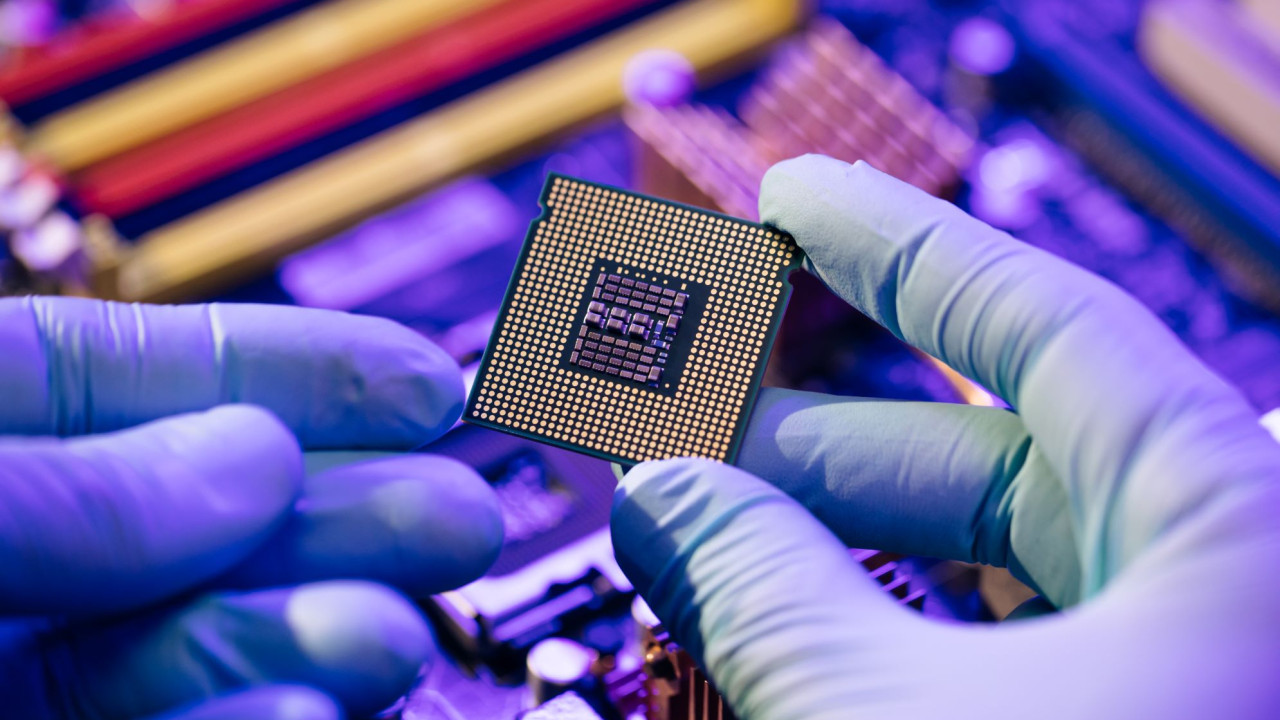 shutterstock microchip.jpg