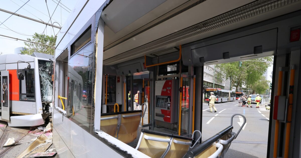tram diseldorf 1 1200x630.jpg