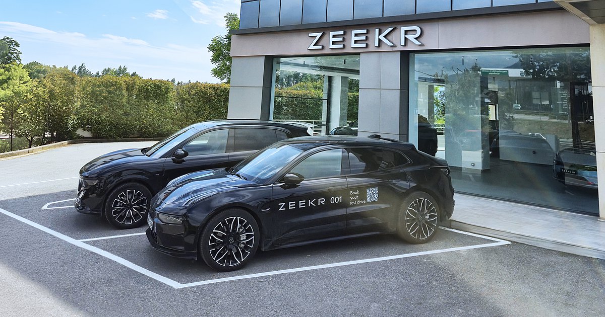 zeekr thessaloniki.jpg