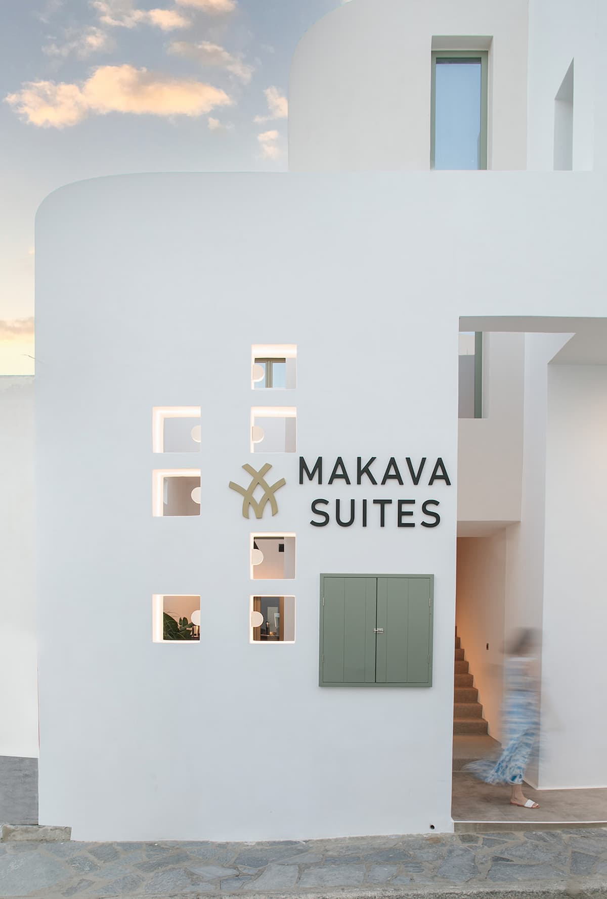above makava 460 1.jpg