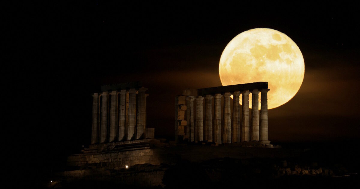 greece moon 1200x630.jpg