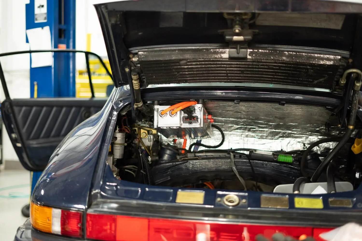 hybrid electric inverter for porsche 911 003.jpg