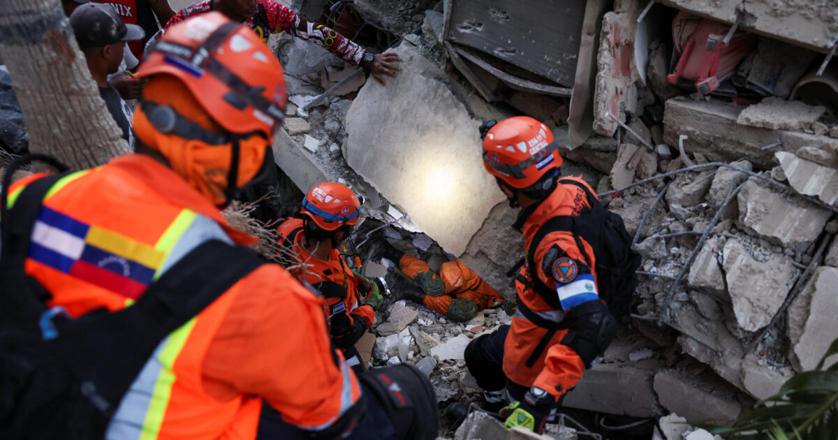 la guaira rescue reuters 1200x630.jpg