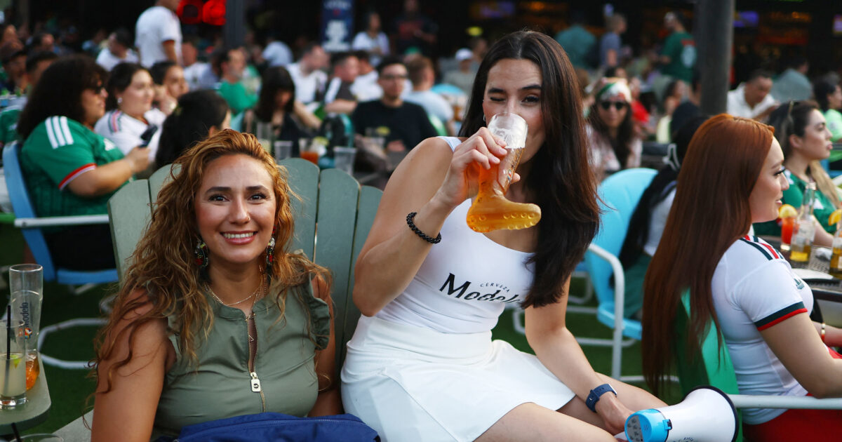 mundial girls 1200x630.jpg