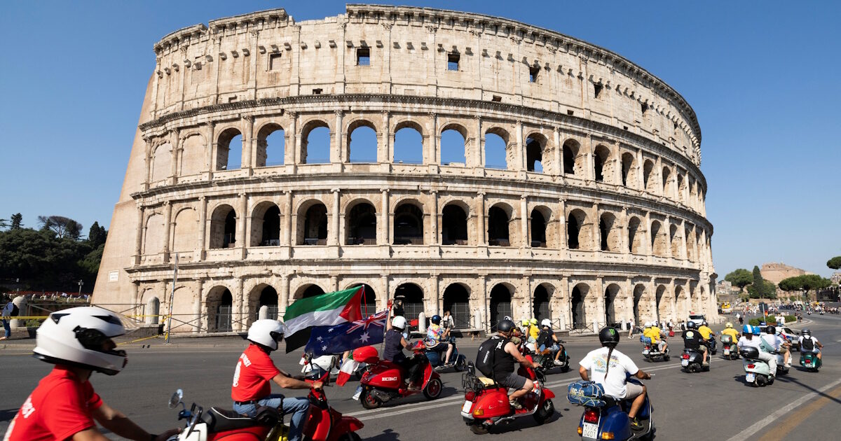 rome vespa1 1200x630.jpg