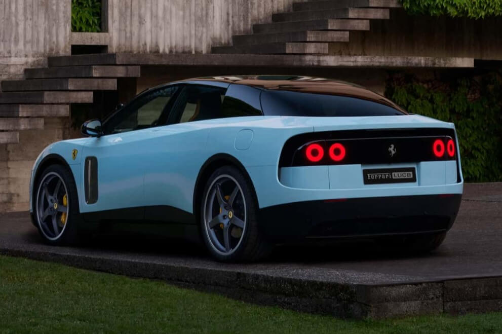 ferrari luce 4.jpg