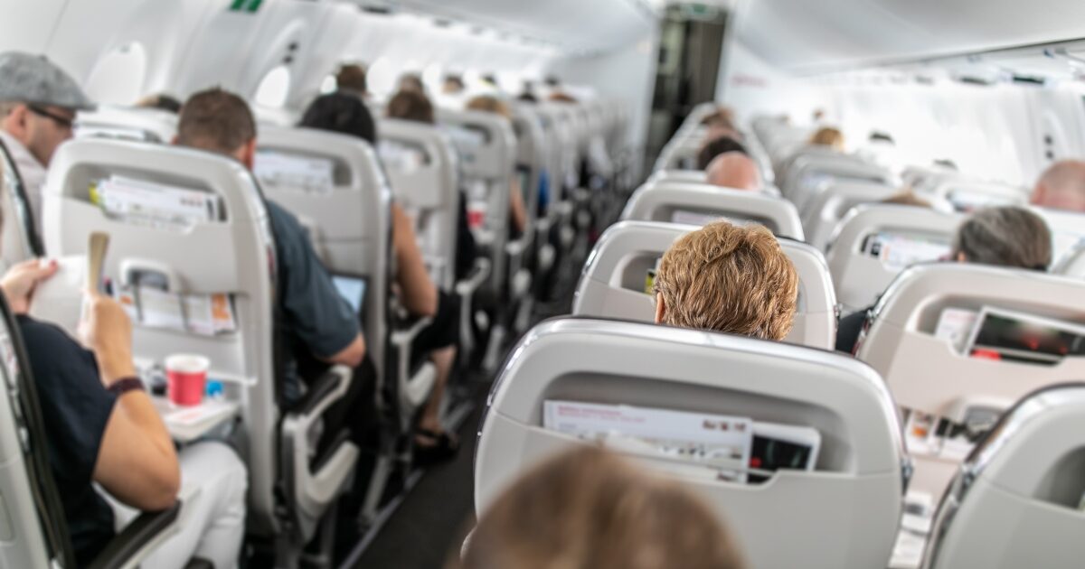 flight istock 1062987634 1200x630.jpg