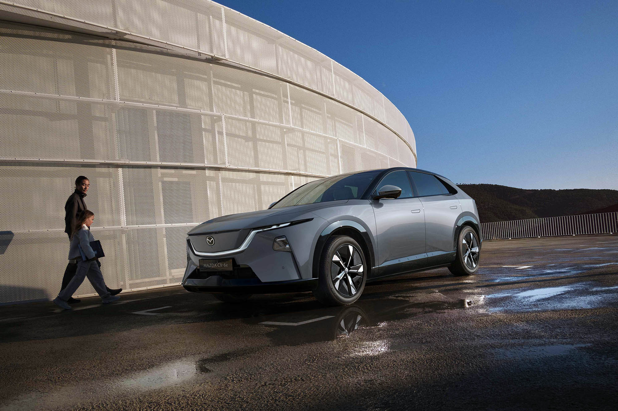 mazda cx 6e global ag still 10 until8thjan2031 highres.jpg
