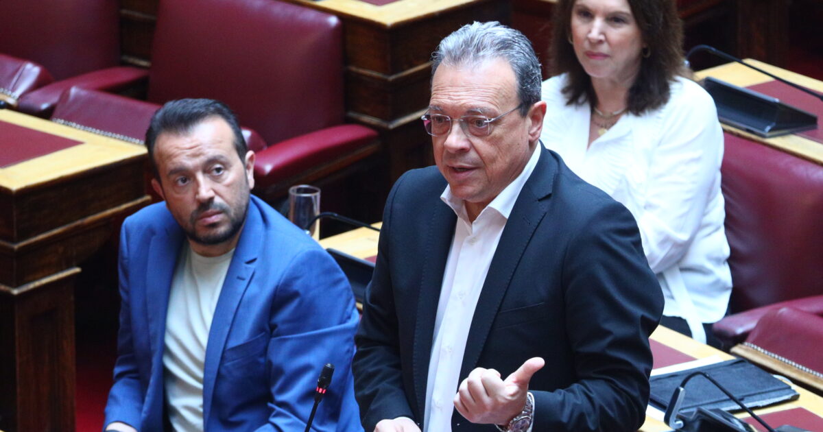 nikos pappas sokratis famellos 4 1200x630.jpg