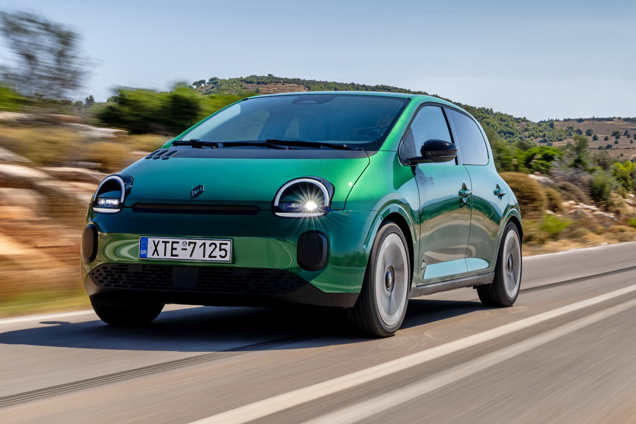 test drive renault twingo e tech opening 1.jpg