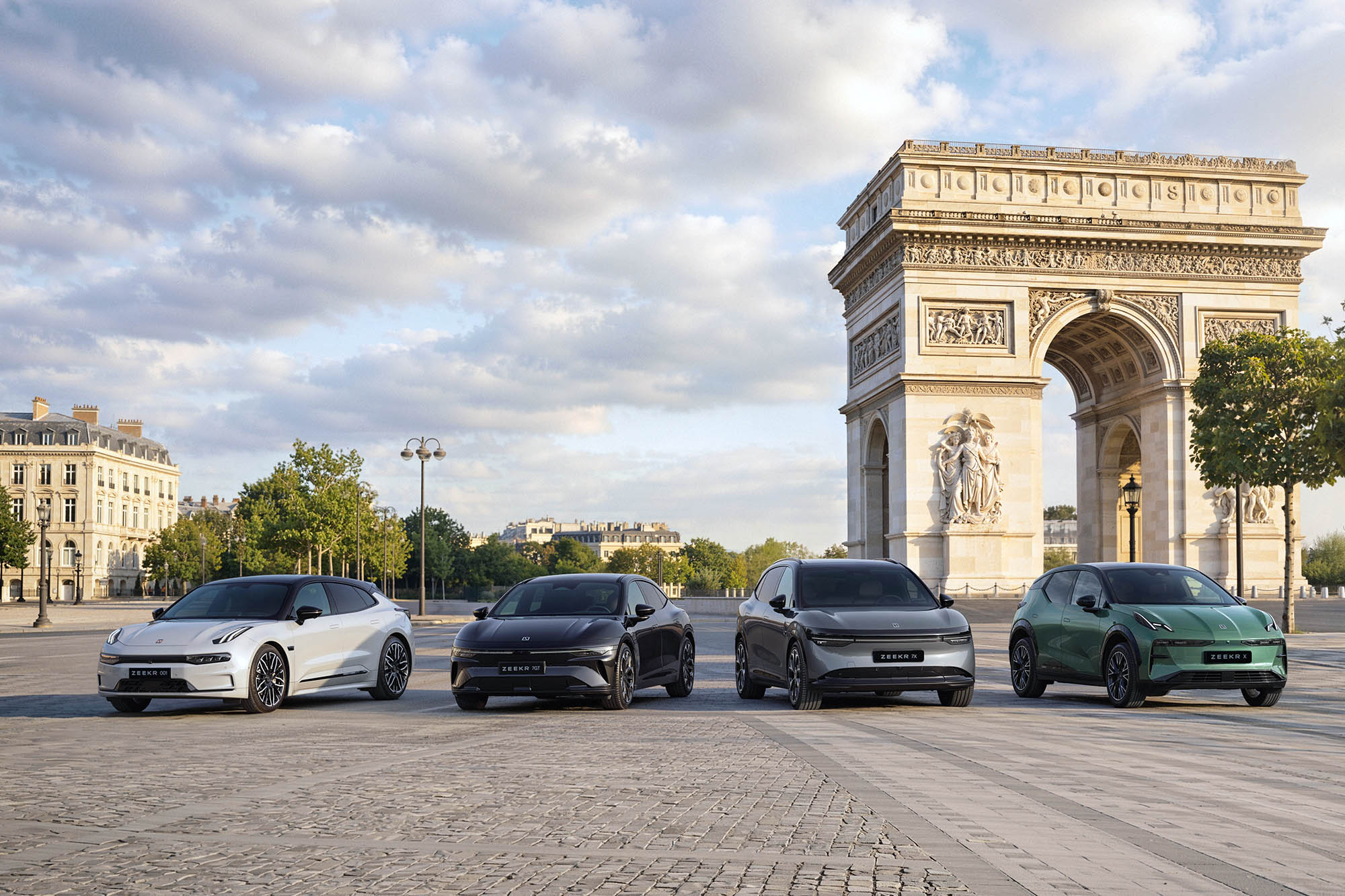 zeekr kv champs elysees 2.jpg