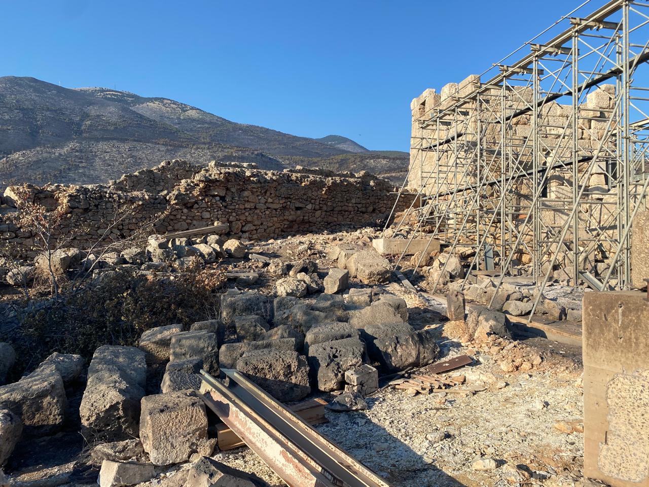 arxaiologikos xoros aigosthenon.jpeg