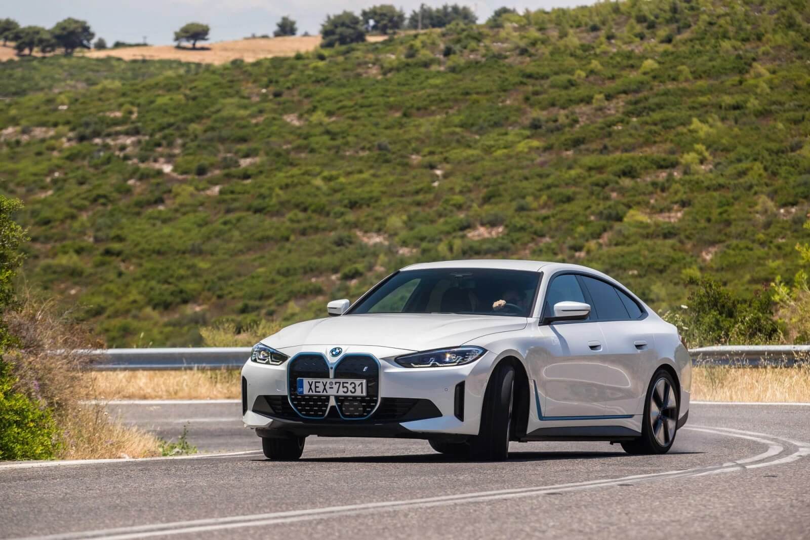 bmw i4 edrive40 4 resize 0.jpg