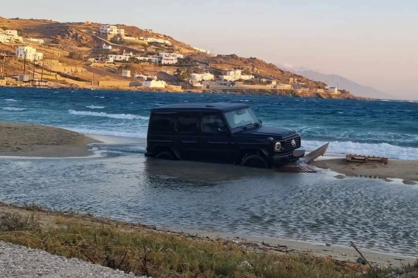 g class mykonos front authentic 1440x1440.jpg