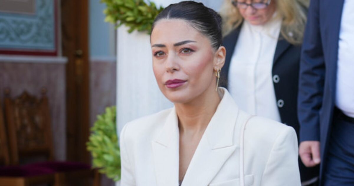 latinopoulou apempe 1200x630.jpg