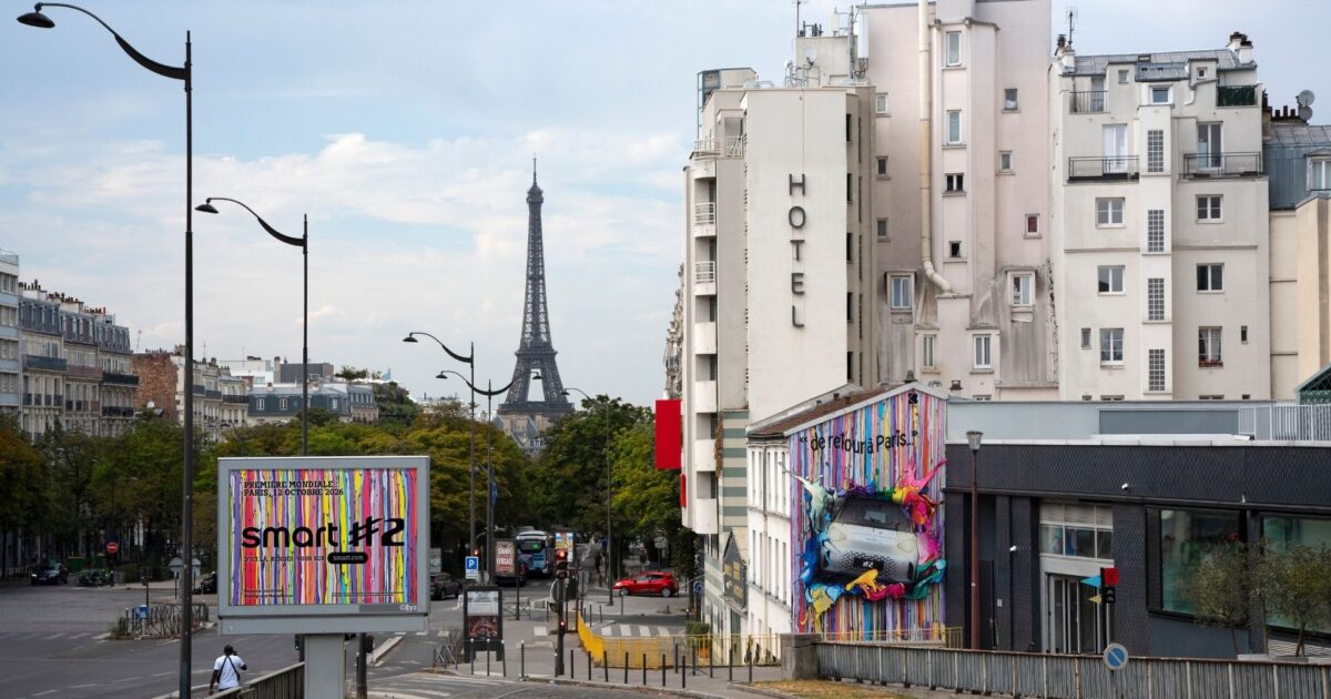 smart hashtag2 mural paris 00 2026 1200x630.jpg