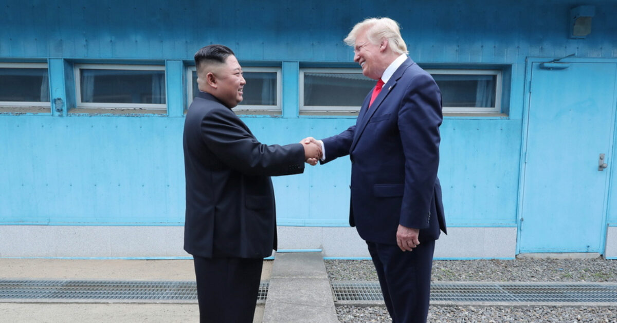 trump kim jong un ape 1200x630.jpg