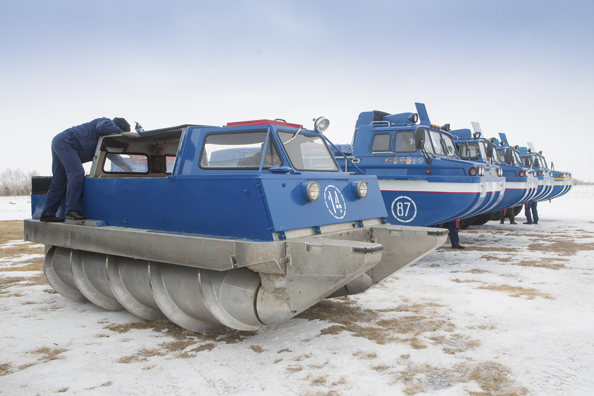 zil 29061 uchenie poiskovo spasatelnogo otryada po obnaruzheniyu i evakuacii ekipazha kosmicheskogo korablya soyuz tma 01.jpg
