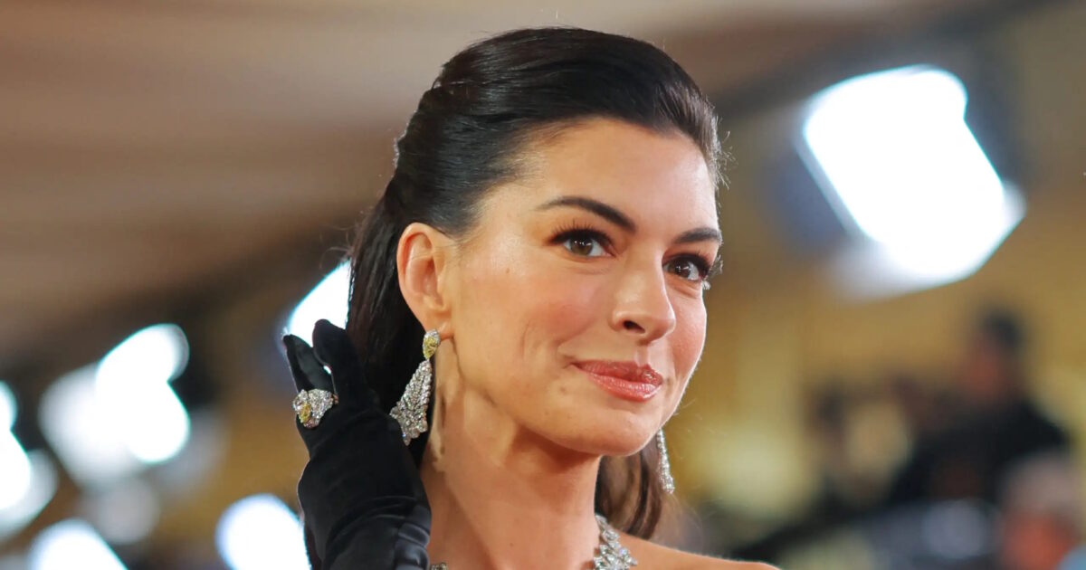 annehathaway apempe 1200x630.jpg