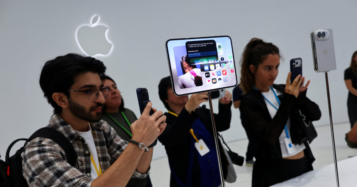 apple iphone event1 1200x630.jpg