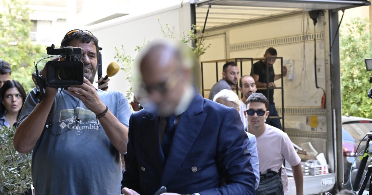 giatros giorgos mazonakis 1 eurok 1200x630.jpg