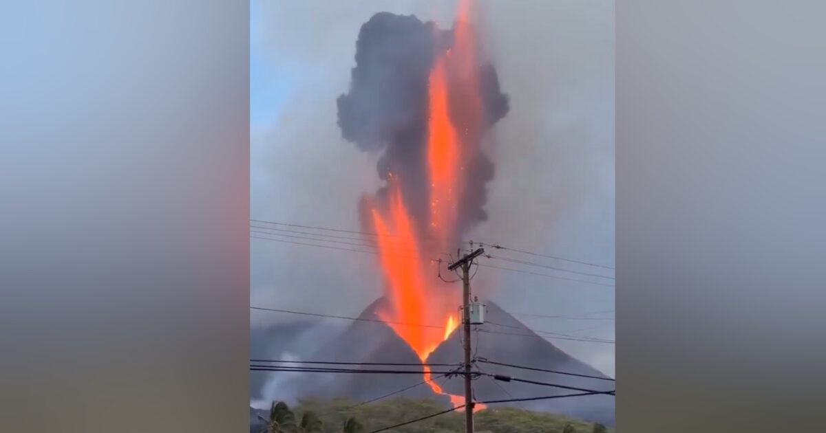 krakatoa indonesia 1200x630.jpg