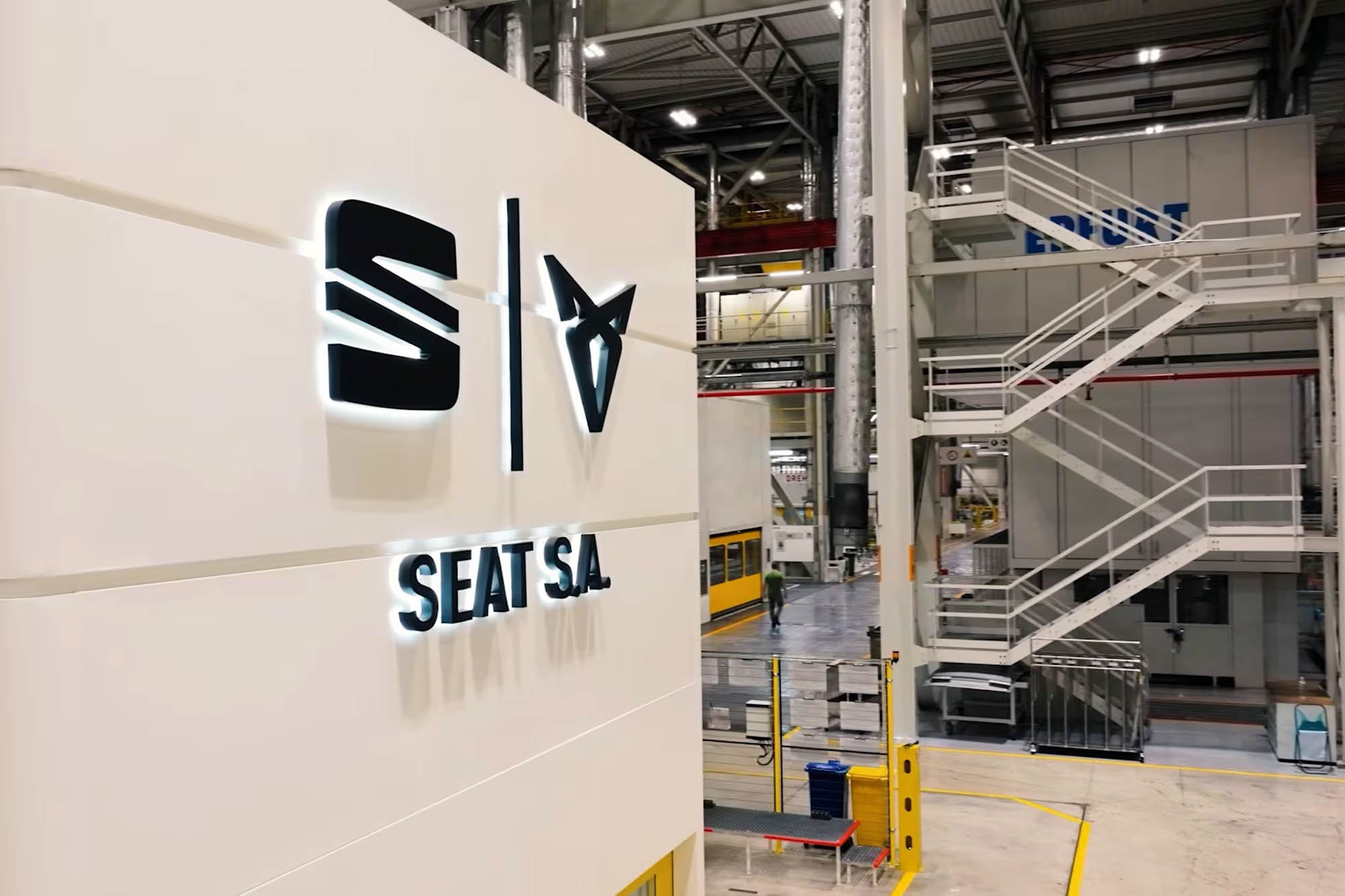 seat martorell factory 003.jpg