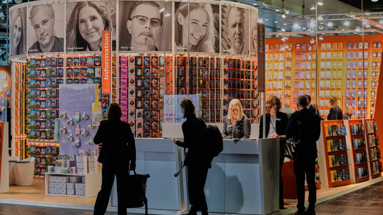 ap25288385344389 frankfirt book fair.jpg