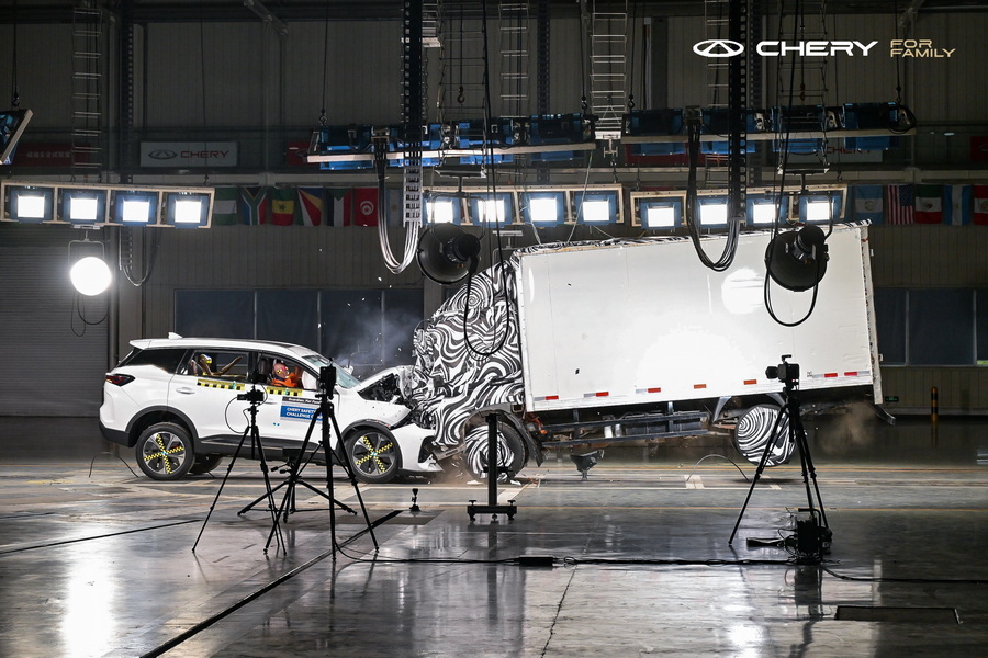 crash test chery tiggo 7.jpg