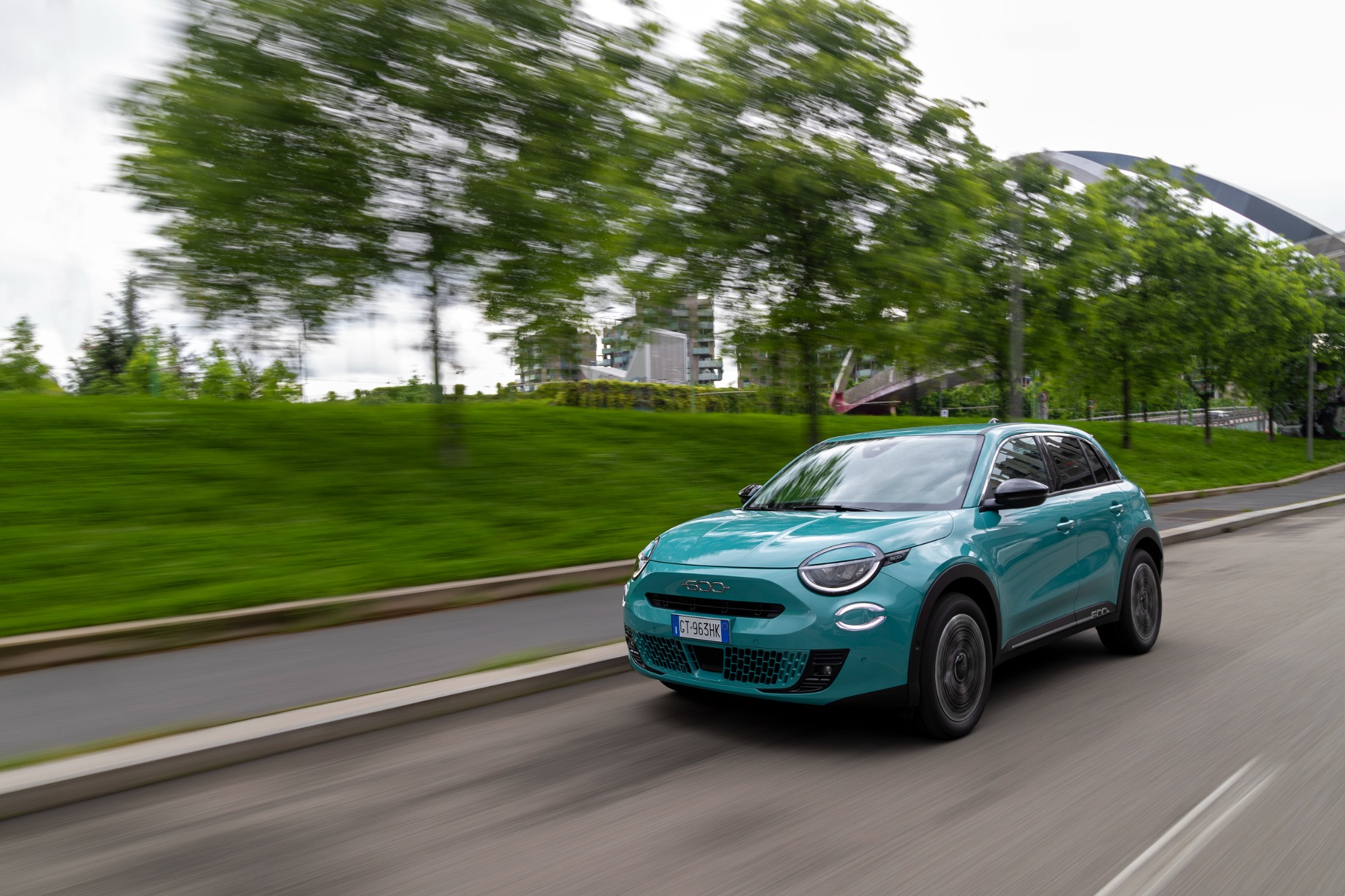 fiat 600 hybrid 03.jpg