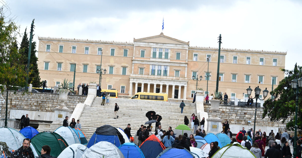 foitites syntagma 1200x630.jpg